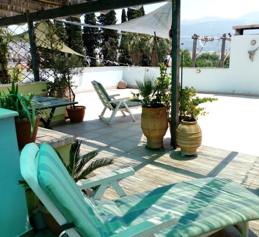 "Green Apartment" Close To Port & Center - Parking 파트라 외부 사진