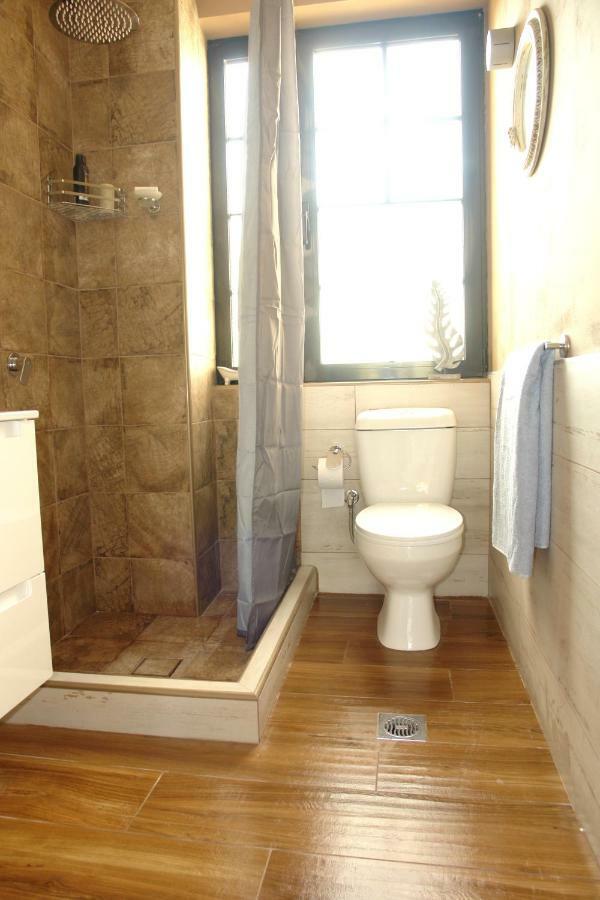 "Green Apartment" Close To Port & Center - Parking 파트라 외부 사진